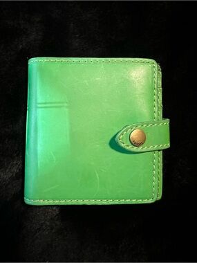 Fossil Bright Green Leather Snap Wallet